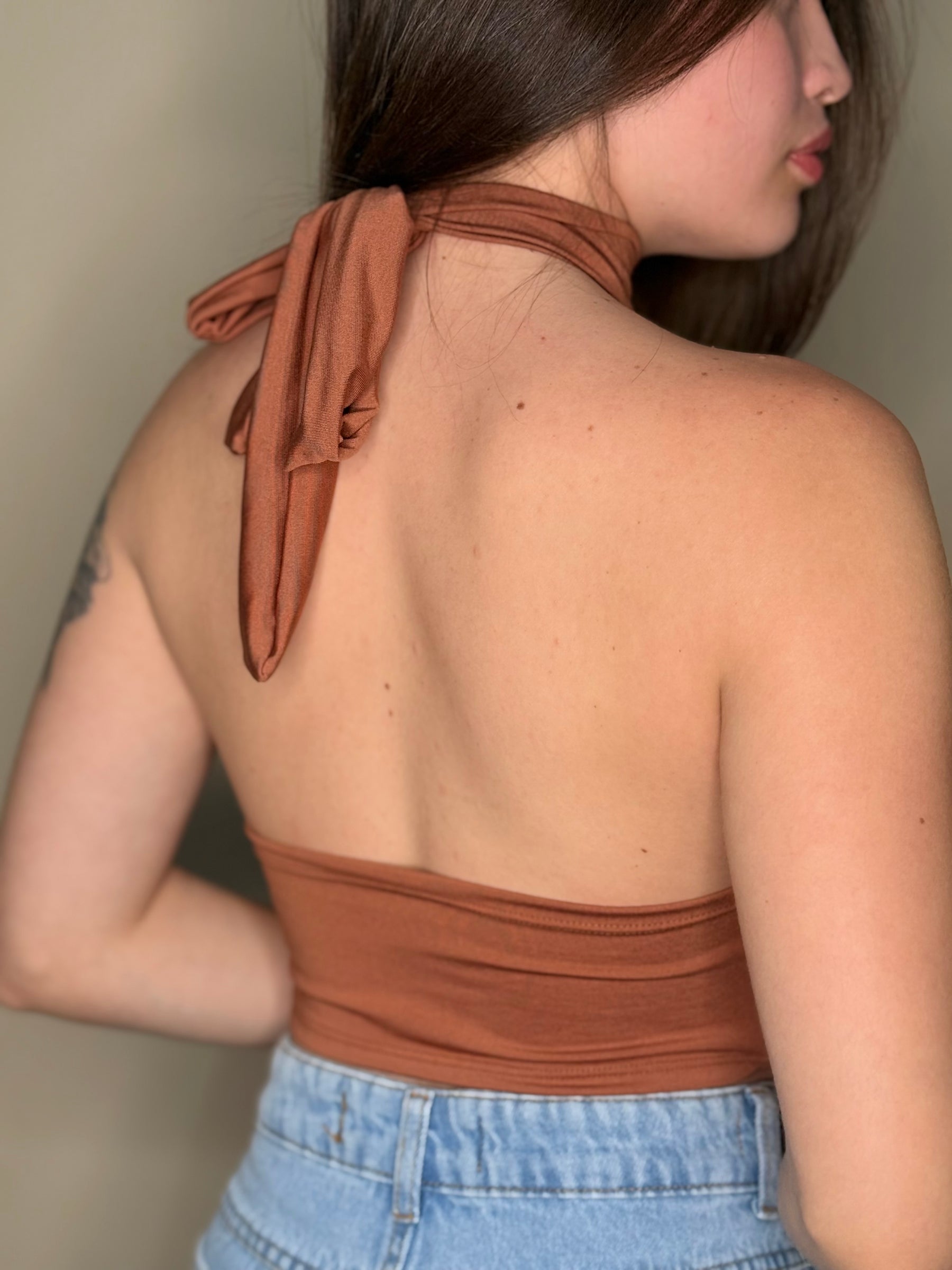 Cropped Gola Alta Decote Caído