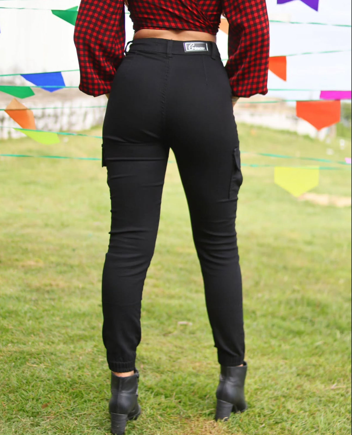 Calça Jogger Cargo Preta - Crônicas Jeans