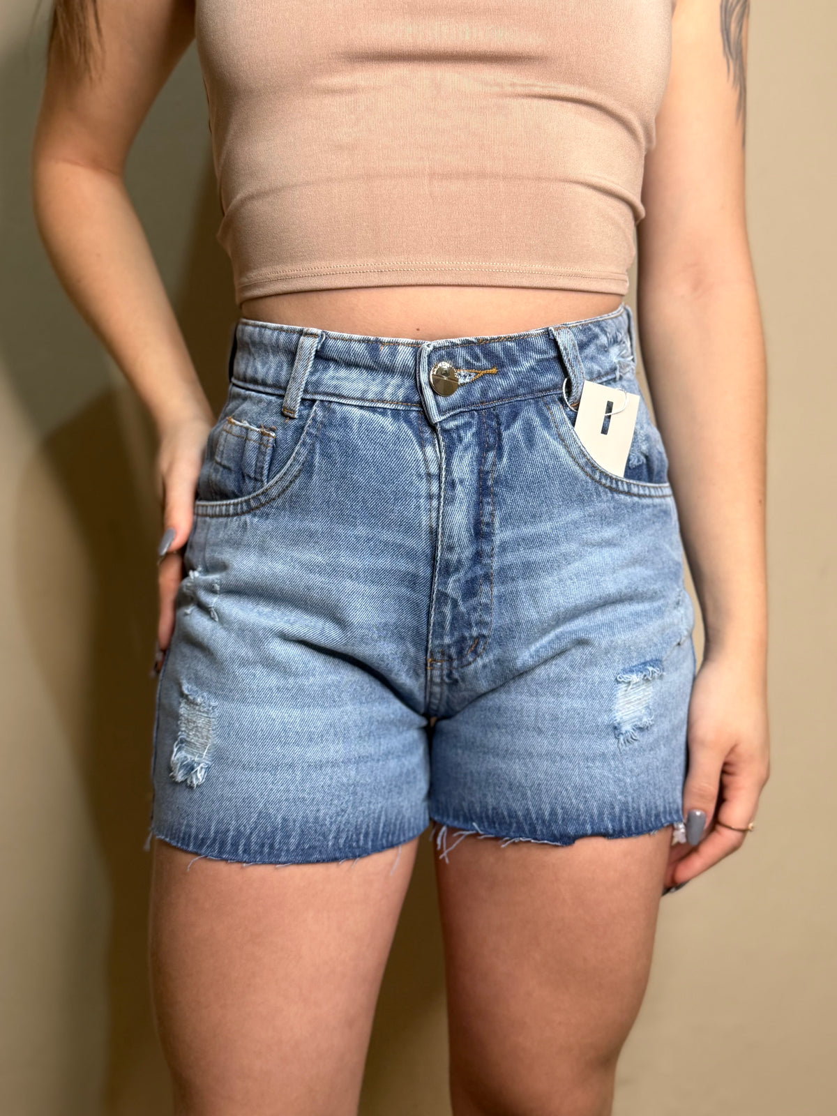 Short Jeans Detalhe Desfiado