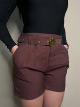 Short Feminino Tecido Marant com Cinto Flor